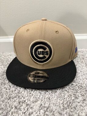 New Era Chicago Cubs Snapback Hat - Tan & Black